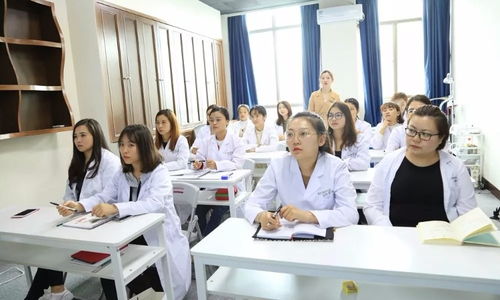 深圳何杨化妆美甲培训学校好不好 何杨化妆怎么样 淘学培训