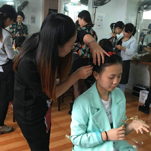 造型班学校/神彩美容化妆美甲纹绣培训学校图片|造型班学校/神彩美容化妆美甲纹绣培训学校产品图片由神彩美容化妆美甲纹绣培训学校公司生产提供-