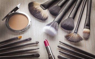 一秀艺素化妆美甲学校 专业化妆培训，开启职业新篇章